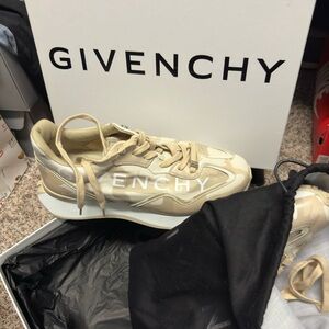 Givenchy Men’s Runners size 43/10